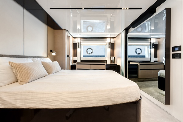 Sunset 8 80ft Azimut Yacht For Sale