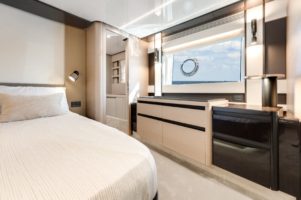 Sunset 8 80ft Azimut Yacht For Sale