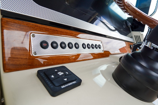 31ft Chris Craft Yacht For Sale