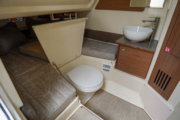 31ft Chris Craft Yacht For Sale