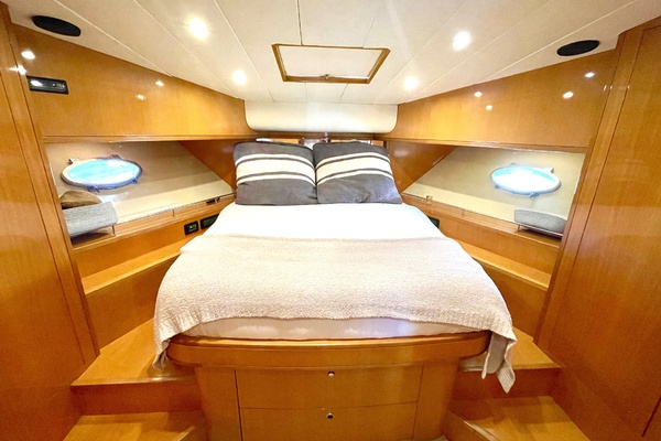 Pachanga 58ft Uniesse Yacht For Sale