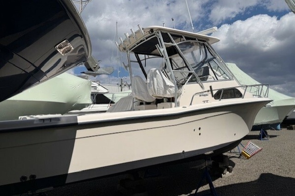 A SALT WEAPON 28ft Grady White Yacht For Sale