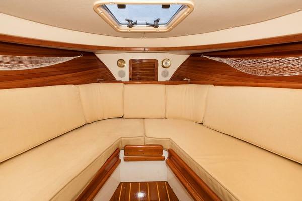 Golden Gate 29ft Hinckley Yacht For Sale