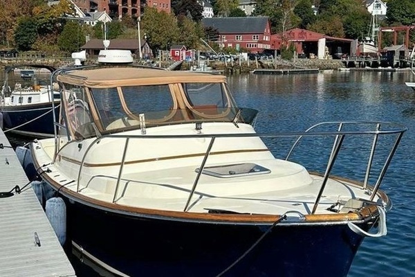 Photo of the 1997 Hinckley Runabout 29 "Golden Gate"