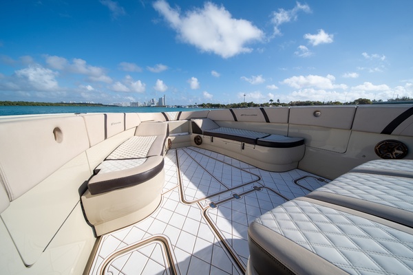 43ft Midnight Express Yacht For Sale