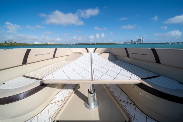 43ft Midnight Express Yacht For Sale