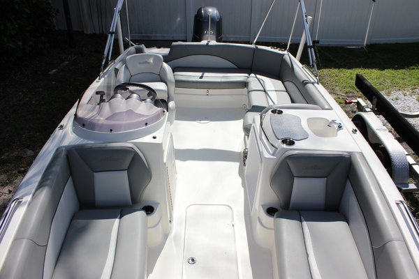 20ft NauticStar Yacht For Sale