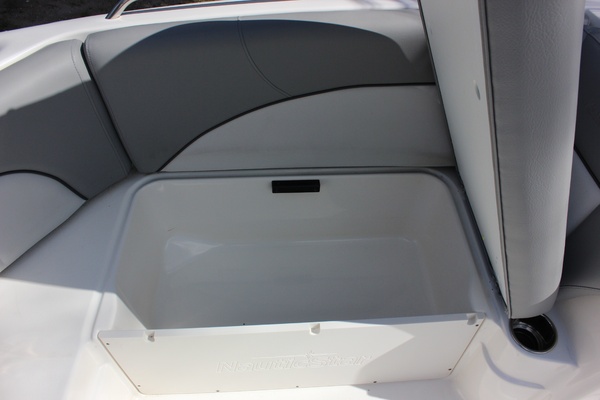 20ft NauticStar Yacht For Sale