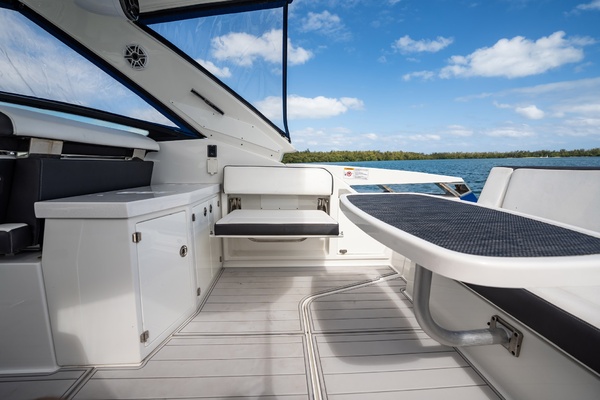 37ft Monterey Yacht For Sale