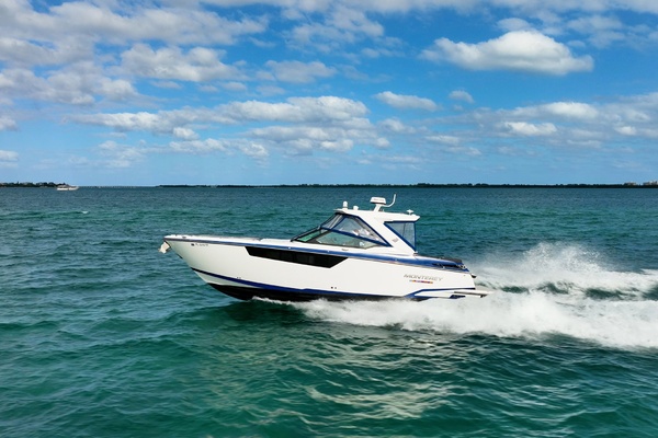 37ft Monterey Yacht For Sale