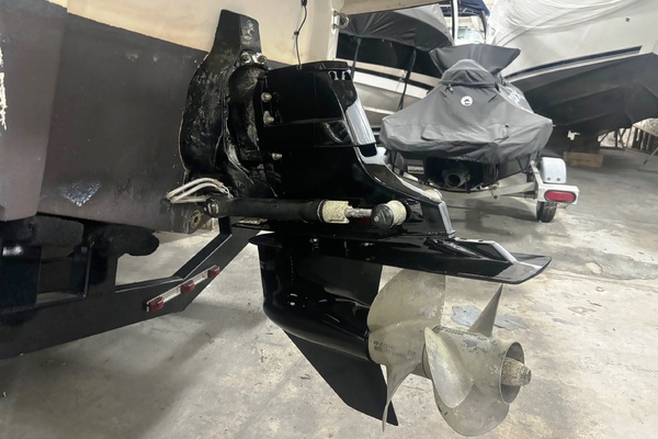 25ft Monterey Yacht For Sale