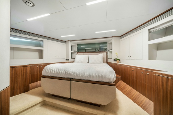 RIO 90ft Horizon Yacht For Sale