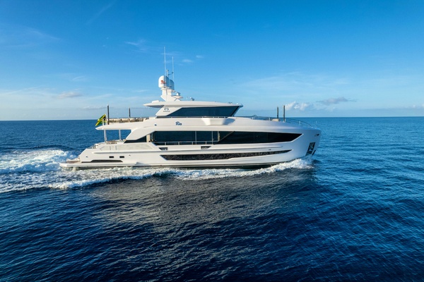 RIO 90ft Horizon Yacht For Sale