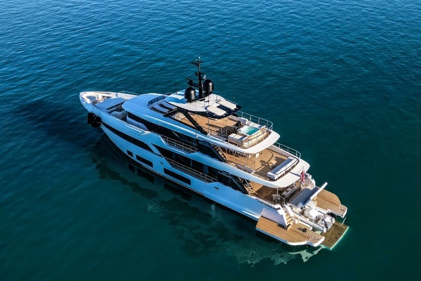 2025 Custom Line 127