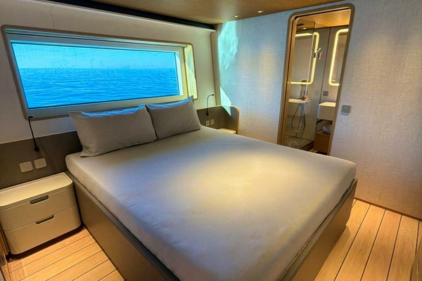 LA VETTA 127ft Custom Line Yacht For Sale