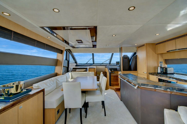2014 Princess Yachts 73