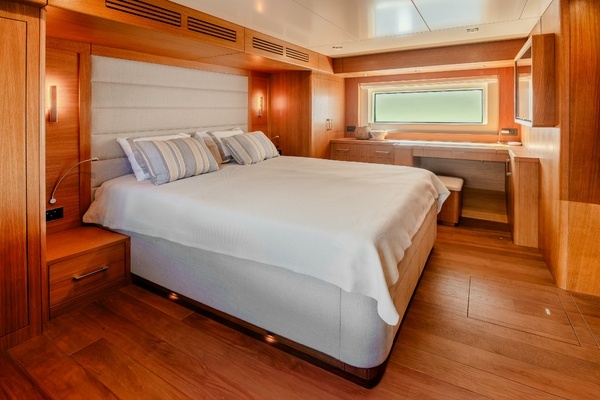2023 Sirena Yachts 58