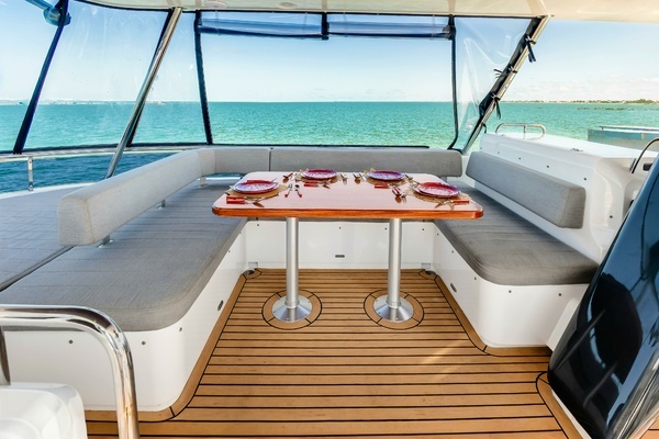2023 Sirena Yachts 58