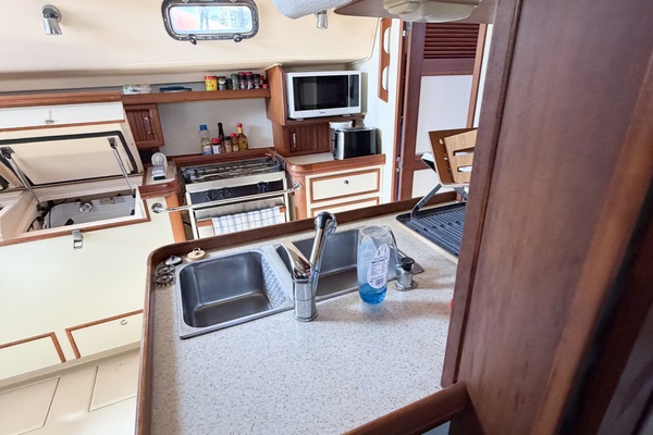 SECOND WIND 41ft Island Packet Yacht For Sale