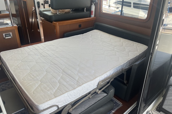 Salon Sofa Bed