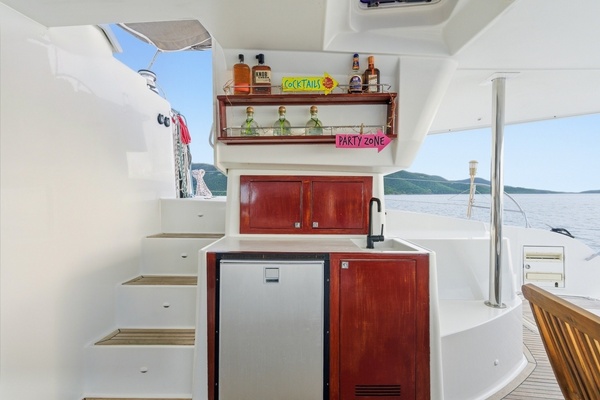 Perpetual Blue 57ft Fountaine Pajot Yacht For Sale