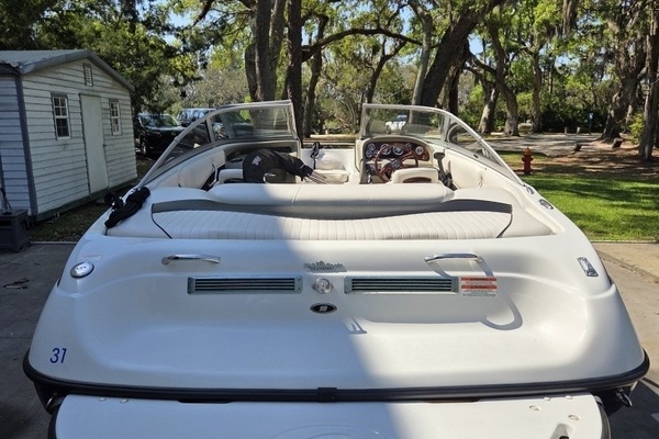 18ft Crownline Yacht For Sale