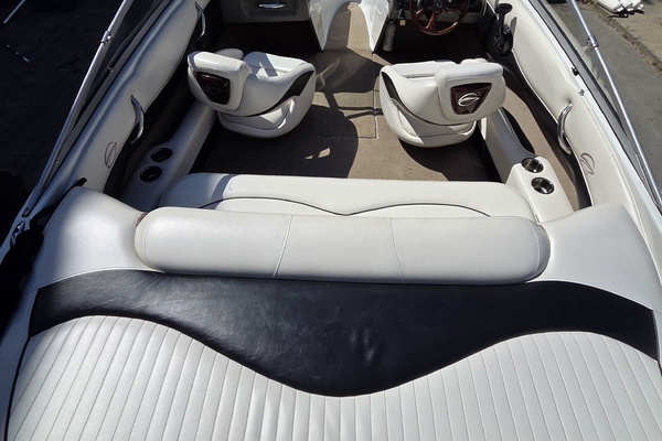 Photo of the 2011 Crownline 18 SS