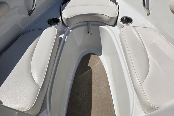 18ft Crownline Yacht For Sale