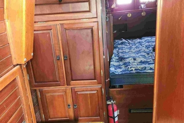 Margaritaville 39ft Bruce Roberts Yacht For Sale