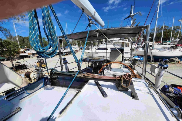 Margaritaville 39ft Bruce Roberts Yacht For Sale