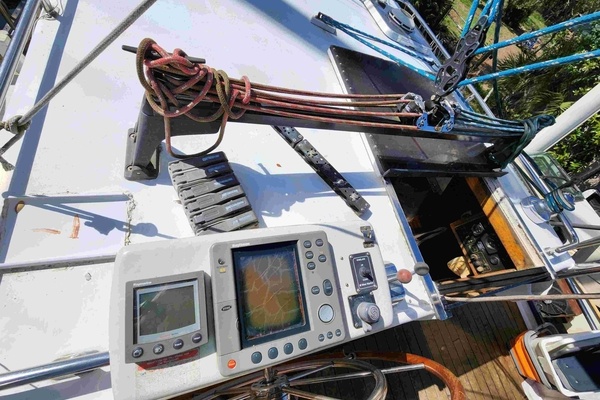 Margaritaville 39ft Bruce Roberts Yacht For Sale
