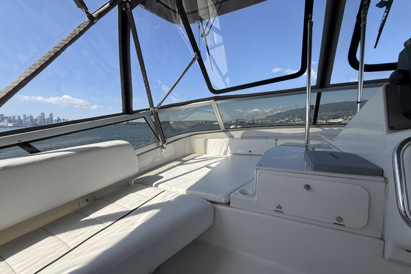 Strait Shooter 38ft Carver Yacht For Sale