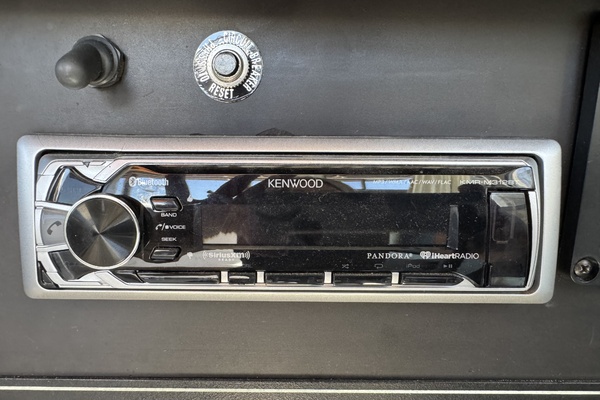 Strait Shooter 38ft Carver Yacht For Sale