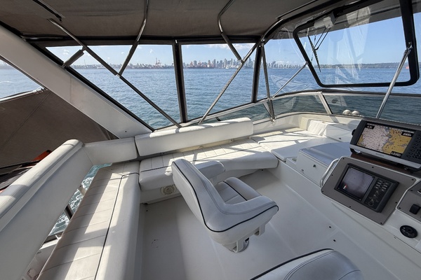 Strait Shooter 38ft Carver Yacht For Sale