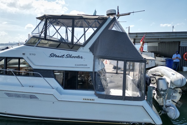 Strait Shooter 38ft Carver Yacht For Sale