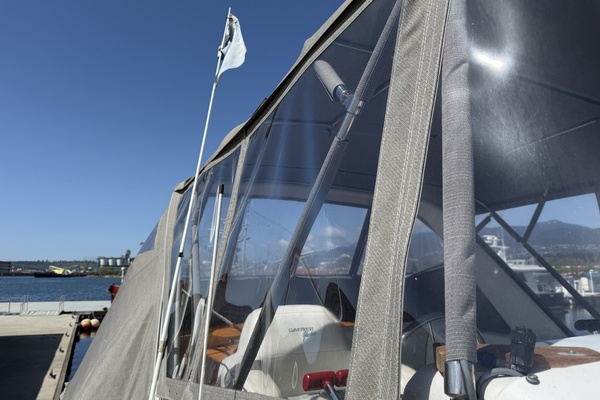 Strait Shooter 38ft Carver Yacht For Sale