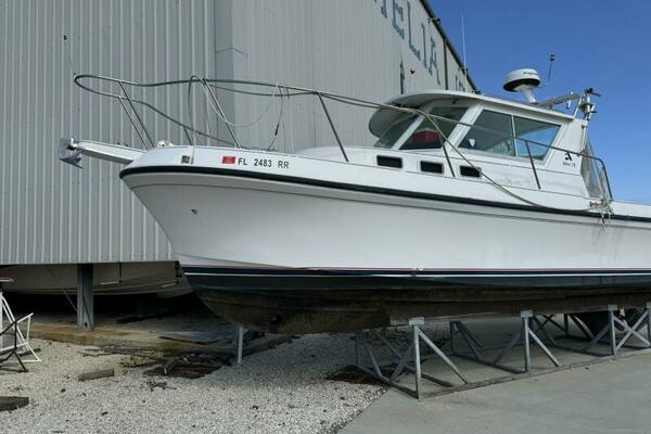 Lucky Us 28ft Albin Yacht For Sale