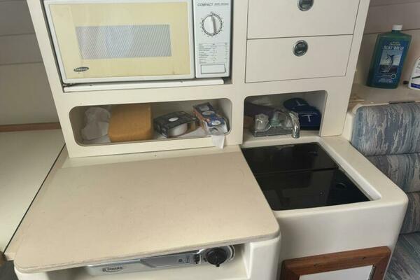 Lucky Us 28ft Albin Yacht For Sale