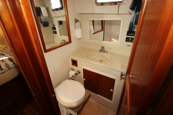 GYPSY 42ft Ricker Yacht For Sale