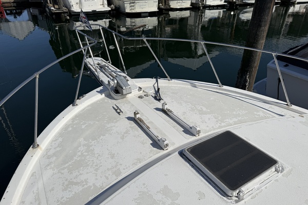 42ft Uniflite Yacht For Sale