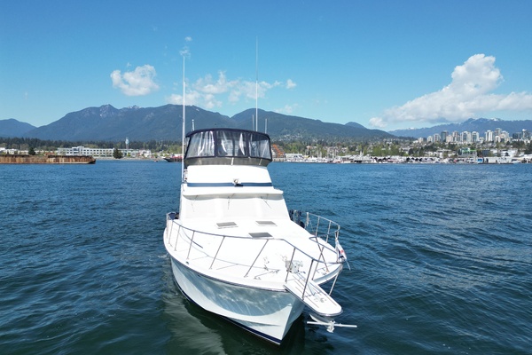 42ft Uniflite Yacht For Sale