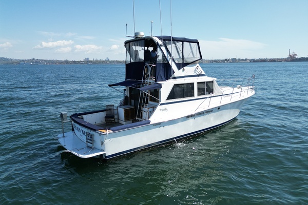 42ft Uniflite Yacht For Sale