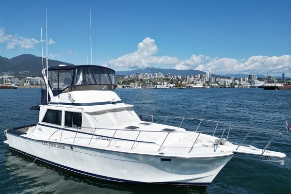 42-ft-Uniflite-1981-- North Vancouver British Columbia Canada  yacht for sale