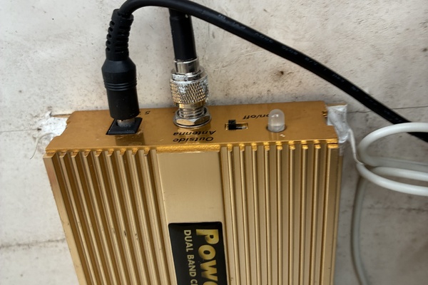 34' Luhrs Cellular Amplifier