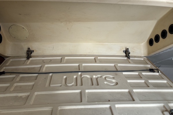 34' Luhrs Rod Locker