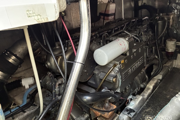 34' Luhrs Port Engine