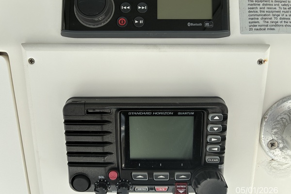 34' Luhrs VHF Radio