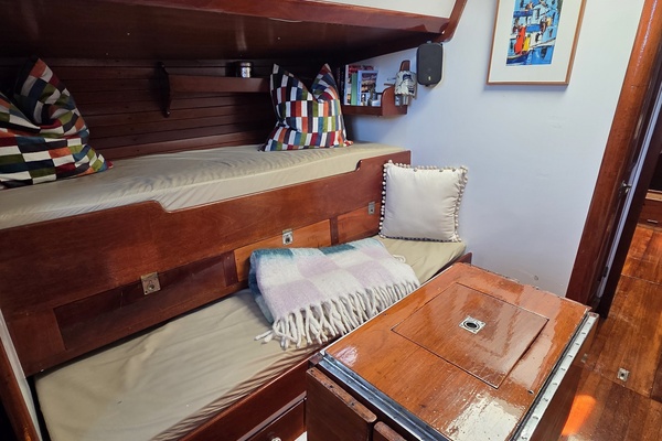 Sabrina 40ft Hinckley Yacht For Sale