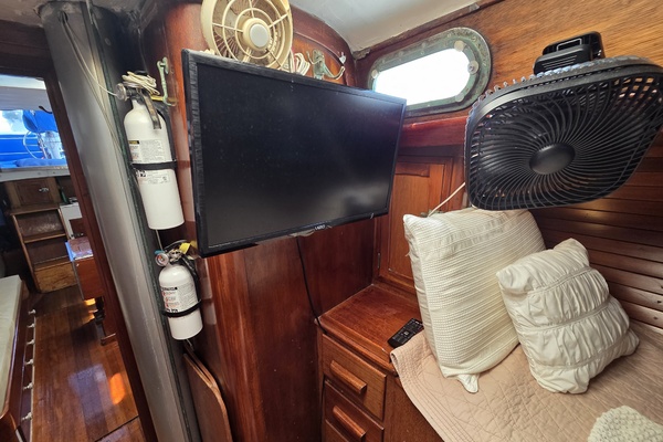 Sabrina 40ft Hinckley Yacht For Sale