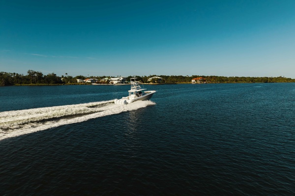 LONG N STRONG 42ft HCB Yacht For Sale